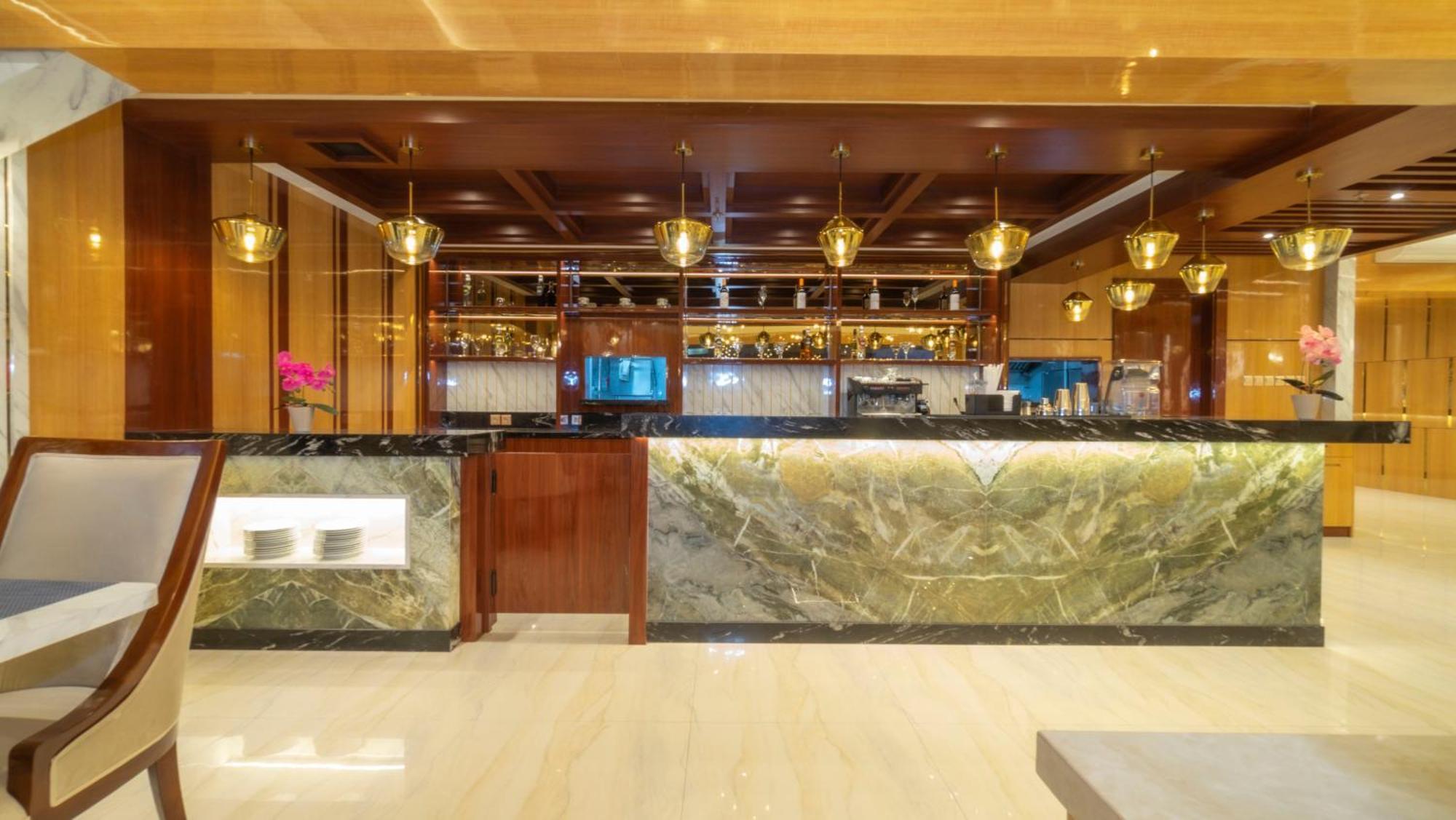 City Of Aventus Hotel - Denpasar المظهر الخارجي الصورة